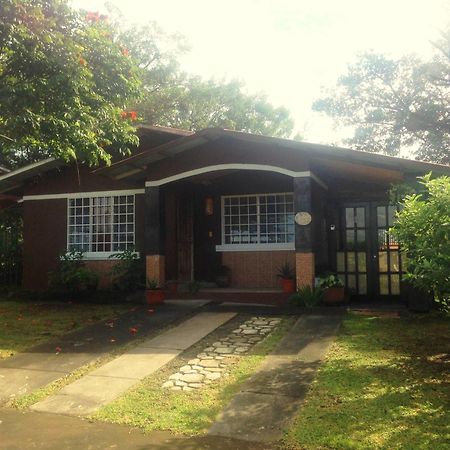 El Risco Hostel: Bed And Breakfast Alto Boquete Exterior photo