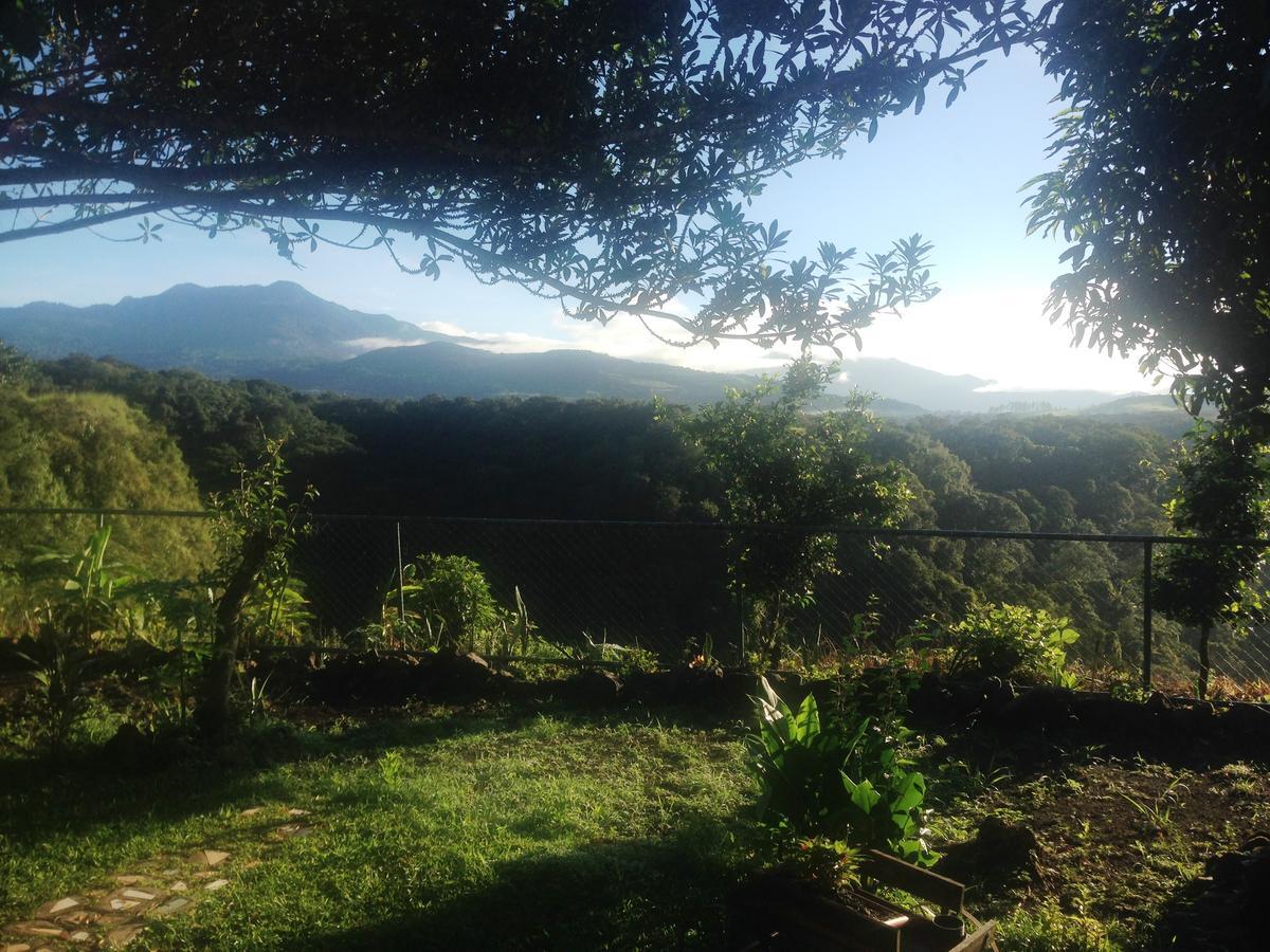 El Risco Hostel: Bed And Breakfast Alto Boquete Exterior photo